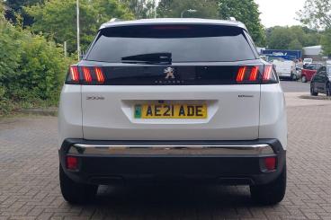 SPOTICAR Peugeot 3008 1.6 13.2kwh Allure Premium E-eat Euro 6 (s/s) 5dr Used Car - Suv Plug-in Hybrid White - Fareham - 1200601908_4