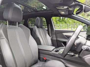 SPOTICAR Peugeot 3008 1.5 Bluehdi Gt Euro 6 (s/s) 5dr Used Car - Suv Diesel White - County Antrim - 1200605056_4