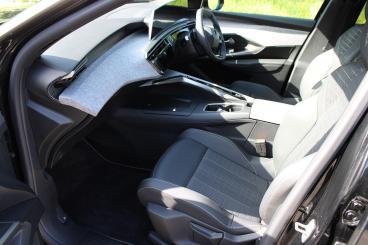 SPOTICAR Peugeot 3008 1.2 Gt E-dsc6 Euro 6 (s/s) 5dr Used Car - Suv Hybrid Black - Yeovil - 1200607294_2