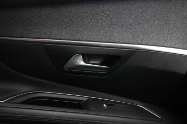 SPOTICAR Peugeot 3008 1.2 Puretech Allure Euro 6 (s/s) 5dr Used Car - Suv Petrol Black - Bulkington - 1200609198_5