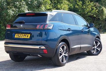 SPOTICAR Peugeot 3008 1.2 Puretech Gt Eat Euro 6 (s/s) 5dr Used Car - Suv Petrol Blue - Eastbourne - 1200613307_3