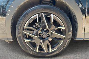 SPOTICAR Peugeot 3008 1.2 Allure E-dsc6 Euro 6 (s/s) 5dr Used Car - Suv Hybrid Black - Southampton - 1200614344_5