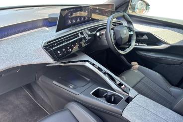 SPOTICAR Peugeot 3008 1.2 Gt E-dsc6 Euro 6 (s/s) 5dr Used Car - Suv Hybrid Blue - Southampton - 1200615372_2