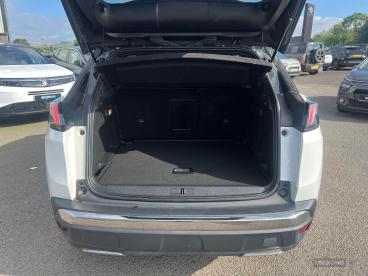 SPOTICAR Peugeot 3008 1.2 Puretech Gt Premium Eat Euro 6 (s/s) 5dr Used Car - Suv Petrol White - Eglinton - 1200616628_5