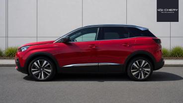 SPOTICAR Peugeot 3008 1.2 Puretech Gt Line Premium Eat Euro 6 (s/s) 5dr Used Car - Suv Petrol Red - Letchworth - 1200617528_4