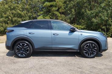 SPOTICAR Peugeot 3008 1.2 Gt E-dsc6 Euro 6 (s/s) 5dr Used Car - Suv Hybrid Blue - Eastbourne - 1200623353_2