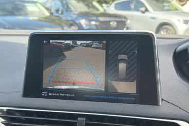 SPOTICAR Peugeot 3008 1.5 Bluehdi Allure Euro 6 (s/s) 5dr Used Car - Suv Diesel Grey - Worthing - 1200624231_4