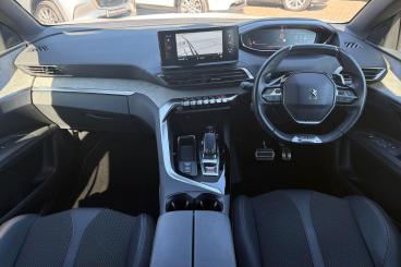 SPOTICAR Peugeot 3008 1.2 Puretech Gt Eat Euro 6 (s/s) 5dr Used Car - Suv Petrol White - Worthing - 1200624247_3