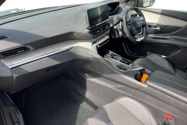 SPOTICAR Peugeot 3008 1.2 Puretech Gt Eat Euro 6 (s/s) 5dr Used Car - Suv Petrol Grey - Chichester - 1200625031_2