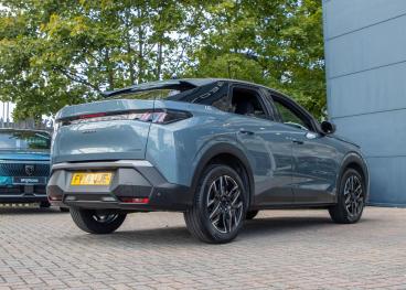 SPOTICAR Peugeot 3008 1.2 Allure E-dsc6 Euro 6 (s/s) 5dr Used Car - Suv Hybrid Blue - Aldershot - 1200629593_5