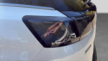SPOTICAR Peugeot 3008 1.5 Bluehdi Gt Eat Euro 6 (s/s) 5dr Used Car - Suv Diesel White - Godalming - 1200630280_5