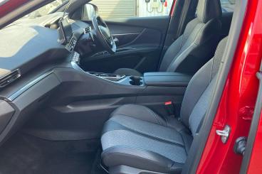 SPOTICAR Peugeot 3008 1.2 Puretech Allure Eat Euro 6 (s/s) 5dr Used Car - Suv Petrol Red - Sidcup - 1200631459_3