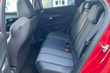 SPOTICAR Peugeot 3008 1.2 Puretech Allure Eat Euro 6 (s/s) 5dr Used Car - Suv Petrol Red - Sidcup - 1200631459_5