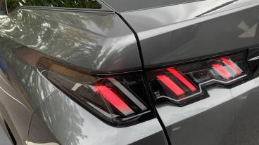 SPOTICAR Peugeot 3008 1.2 Allure E-dsc6 Euro 6 (s/s) 5dr Used Car - Suv Hybrid Grey - Walton On Thames - 1200632083_5