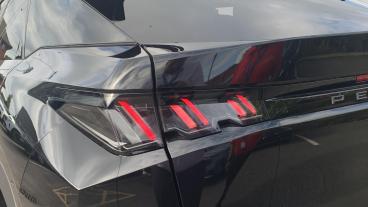 SPOTICAR Peugeot 3008 1.2 Allure E-dsc6 Euro 6 (s/s) 5dr Used Car - Suv Hybrid Black - Salford - 1200634185_5