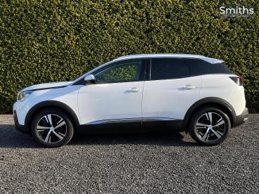 SPOTICAR Peugeot 3008 1.2 Puretech Allure Eat Euro 6 (s/s) 5dr Used Car - Suv Petrol White - Peterborough - 1200634205_4