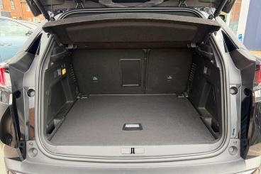 SPOTICAR Peugeot 3008 1.5 Bluehdi Gt Eat Euro 6 (s/s) 5dr Used Car - Suv Diesel Black - Newark On Trent - 1200636849_5