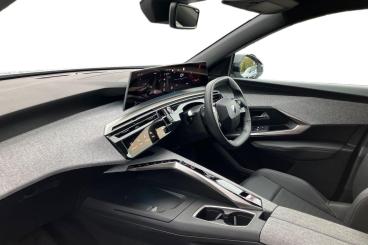 SPOTICAR Peugeot 3008 1.2 Allure E-dsc6 Euro 6 (s/s) 5dr Used Car - Suv Hybrid White - Newbury - 1200642406_2