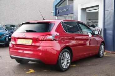 SPOTICAR Peugeot 308 1.2 Puretech Allure Premium Eat Euro 6 (s/s) 5dr Used Car - Saloon Petrol Red - Bulkington - 1200569624_2