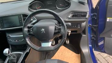 SPOTICAR Peugeot 308 1.2 Puretech Tech Edition Euro 6 (s/s) 5dr Used Car - Saloon Petrol Blue - Redditch - 1200598525_4