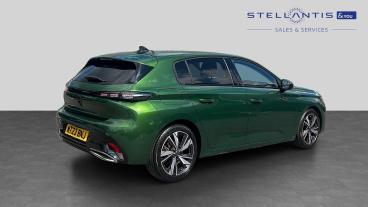 SPOTICAR Peugeot 308 1.2 Puretech Allure Eat Euro 6 (s/s) 5dr Used Car - Saloon Petrol Green - Maidstone - 1200610882_3