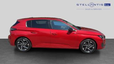 SPOTICAR Peugeot 308 1.2 Puretech Allure Premium Eat Euro 6 (s/s) 5dr Used Car - Saloon Petrol Red - Leicester - 1200613629_2