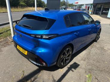 SPOTICAR Peugeot 308 1.2 Puretech Allure Premium Eat Euro 6 (s/s) 5dr Used Car - Saloon Petrol Blue - Hastings - 1200619136_5