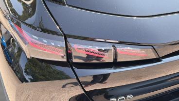 SPOTICAR Peugeot 308 1.2 Gt E-dsc6 Euro 6 (s/s) 5dr Used Car - Saloon Hybrid Black - Godalming - 1200619458_5
