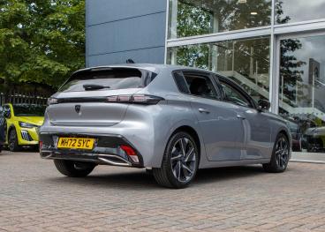 SPOTICAR Peugeot 308 1.2 Puretech Allure Premium Eat Euro 6 (s/s) 5dr Used Car - Saloon Petrol Grey - Aldershot - 1200624776_3