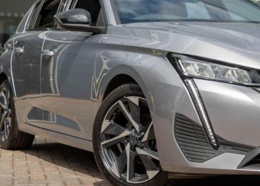 SPOTICAR Peugeot 308 1.2 Puretech Allure Premium Eat Euro 6 (s/s) 5dr Used Car - Saloon Petrol Grey - Aldershot - 1200624776_5
