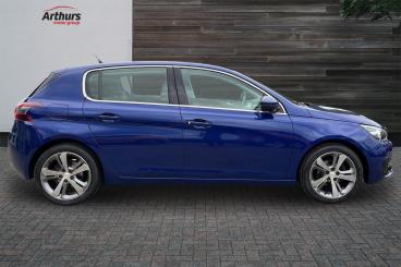 SPOTICAR Peugeot 308 1.2 Puretech Gpf Allure Euro 6 (s/s) 5dr Used Car - Saloon Petrol  - Wrexham - 1200627757_2
