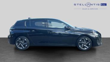 SPOTICAR Peugeot 308 1.2 Puretech Allure Premium Eat Euro 6 (s/s) 5dr Used Car - Saloon Petrol Black - Leicester - 1200630628_2