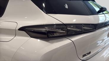 SPOTICAR Peugeot 308 1.6 17.2kwh Allure E-dsc Euro 6 (s/s) 5dr Used Car - Saloon Plug-in Hybrid White - West London - 1200633412_5