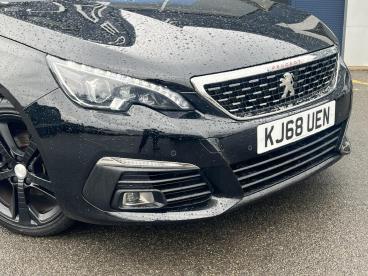 SPOTICAR Peugeot 308 1.2 Puretech Gpf Gt Line Euro 6 (s/s) 5dr Used Car - Saloon Petrol Black - Watford - 1200637479_4