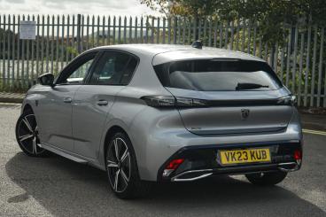SPOTICAR Peugeot 308 1.2 Puretech Gt Eat Euro 6 (s/s) 5dr Used Car - Saloon Petrol Grey - Bromsgrove - 1200639739_2