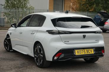 SPOTICAR Peugeot 308 1.2 Gt E-dsc Euro 6 (s/s) 5dr Used Car - Saloon Hybrid White - Bromsgrove - 1200642318_3
