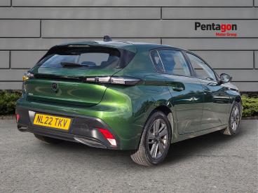 SPOTICAR Peugeot 308 1.2 Puretech Active Premium Eat Euro 6 (s/s) 5dr Used Car - Saloon Petrol Green - Barnsley - 1200643801_4