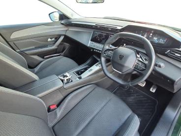 SPOTICAR Peugeot 308 1.2 Puretech Active Premium Eat Euro 6 (s/s) 5dr Used Car - Saloon Petrol Green - Barnsley - 1200643801_5