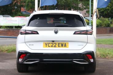 SPOTICAR Peugeot 308 Sw 1.6 12.4kwh Gt Premium E-eat Euro 6 (s/s) 5dr Used Car - Estate Plug-in Hybrid White - Lichfield - 1200529814_3