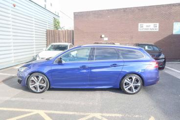 SPOTICAR Peugeot 308 Sw 2.0 Bluehdi Gt Eat Euro 6 (s/s) 5dr Used Car - Estate Diesel Blue - Stourbridge - 1200533580_5