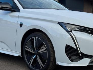 SPOTICAR Peugeot 308 Sw 1.2 Hybrid Gt E-dsc6 Euro 6 (s/s) 5dr Used Car - Estate Hybrid White - Perth - 1200547828_3