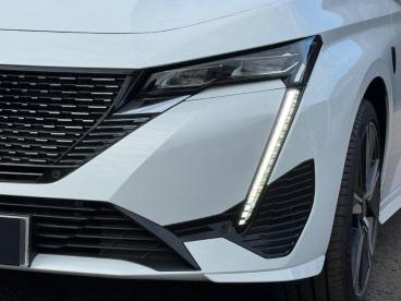 SPOTICAR Peugeot 308 Sw 1.2 Hybrid Gt E-dsc6 Euro 6 (s/s) 5dr Used Car - Estate Hybrid White - Perth - 1200547828_5