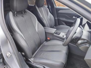 SPOTICAR Peugeot 308 Sw 1.2 Puretech Allure Eat Euro 6 (s/s) 5dr Used Car - Estate Petrol Grey - Invergordon - 1200565518_5