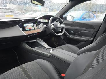 SPOTICAR Peugeot 308 Sw 1.2 Hybrid Gt E-dsc6 Euro 6 (s/s) 5dr Used Car - Estate Hybrid Blue - Basingstoke - 1200567613_2