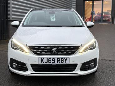 SPOTICAR Peugeot 308 Sw 1.2 Puretech Gpf Allure Euro 6 (s/s) 5dr Used Car - Estate Petrol White - Swindon - 1200570684_2