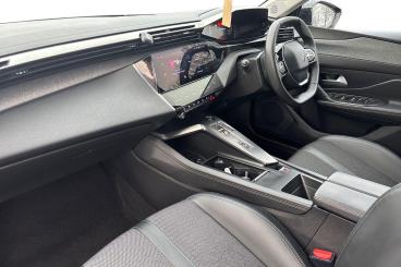 SPOTICAR Peugeot 308 Sw 1.2 Puretech Allure Premium Eat Euro 6 (s/s) 5dr Used Car - Estate Petrol Black - Portsmouth - 1200573362_2