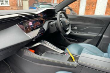 SPOTICAR Peugeot 308 Sw 1.6 12.4kwh Gt Premium E-eat Euro 6 (s/s) 5dr Used Car - Estate Plug-in Hybrid White - Newark On Trent - 1200574859_2