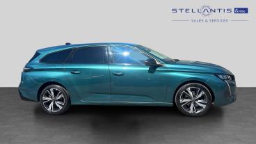 SPOTICAR Peugeot 308 Sw 1.2 Puretech Allure Eat Euro 6 (s/s) 5dr Used Car - Estate Petrol Blue - Maidstone - 1200615161_2