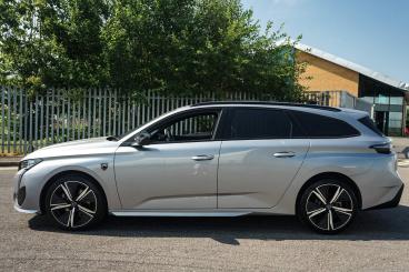 SPOTICAR Peugeot 308 Sw 1.5 Bluehdi Gt Eat Euro 6 (s/s) 5dr Used Car - Estate Diesel Grey - Bromsgrove - 1200618414_4
