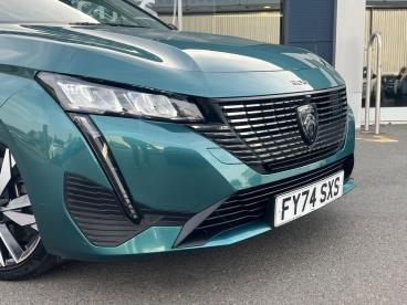 SPOTICAR Peugeot 308 Sw 1.6 12.4kwh Allure E-eat Euro 6 (s/s) 5dr Used Car - Estate Plug-in Hybrid Blue - Watford - 1200619549_2